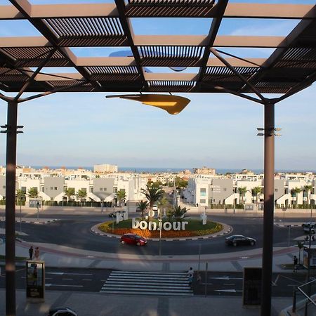 شقة Oasis Beach 5 أوريويلا المظهر الخارجي الصورة