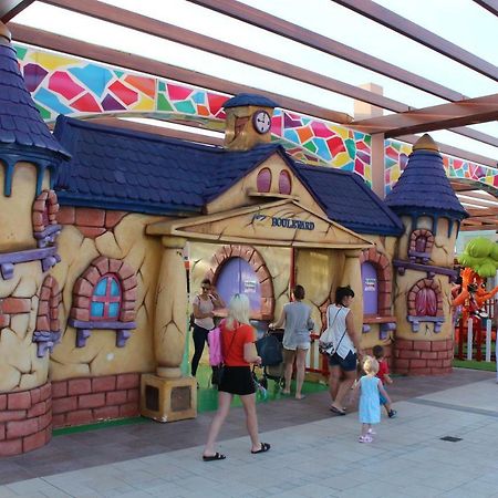 شقة Oasis Beach 5 أوريويلا المظهر الخارجي الصورة