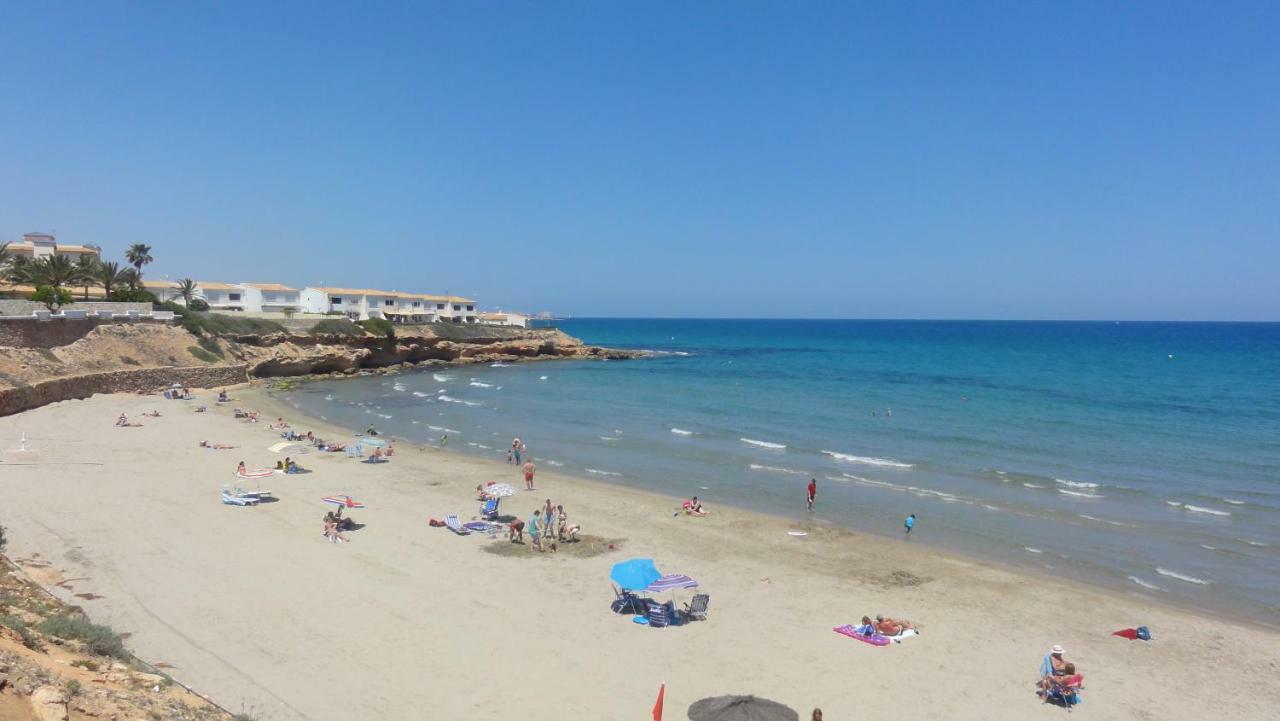 شقة Oasis Beach 5 أوريويلا المظهر الخارجي الصورة