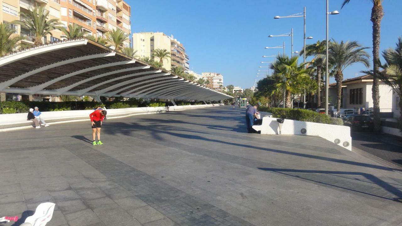 شقة Oasis Beach 5 أوريويلا المظهر الخارجي الصورة