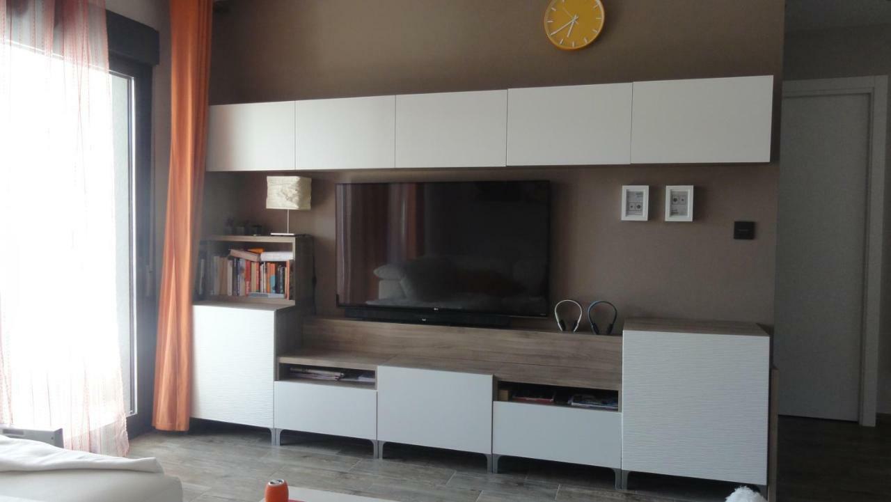 شقة Oasis Beach 5 أوريويلا المظهر الخارجي الصورة