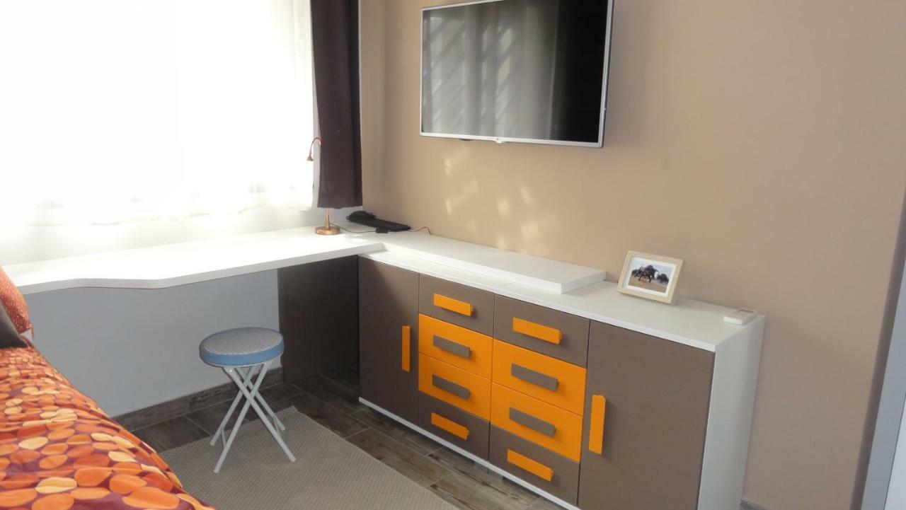 شقة Oasis Beach 5 أوريويلا المظهر الخارجي الصورة